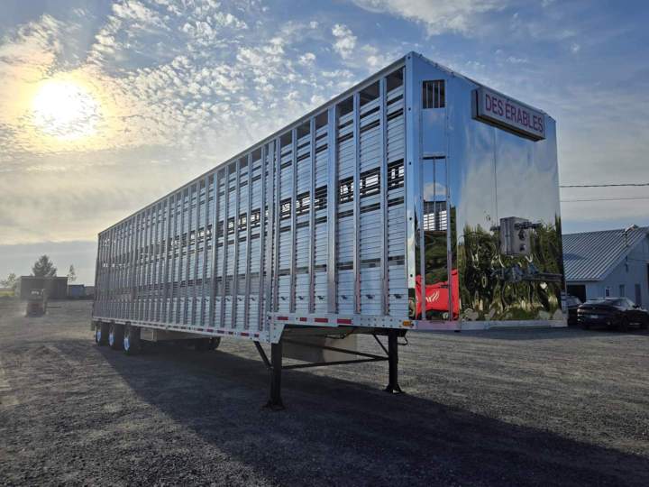 Semi-remorques pour transport animalier Québec