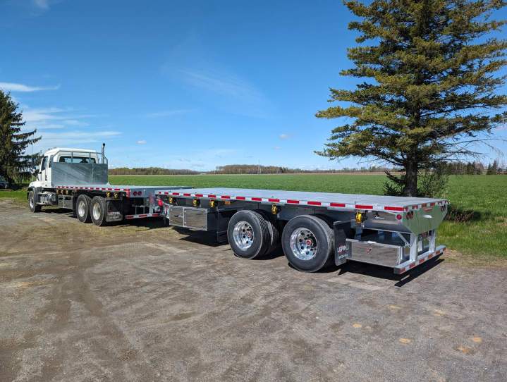 Supplier of farm equipment Quebec